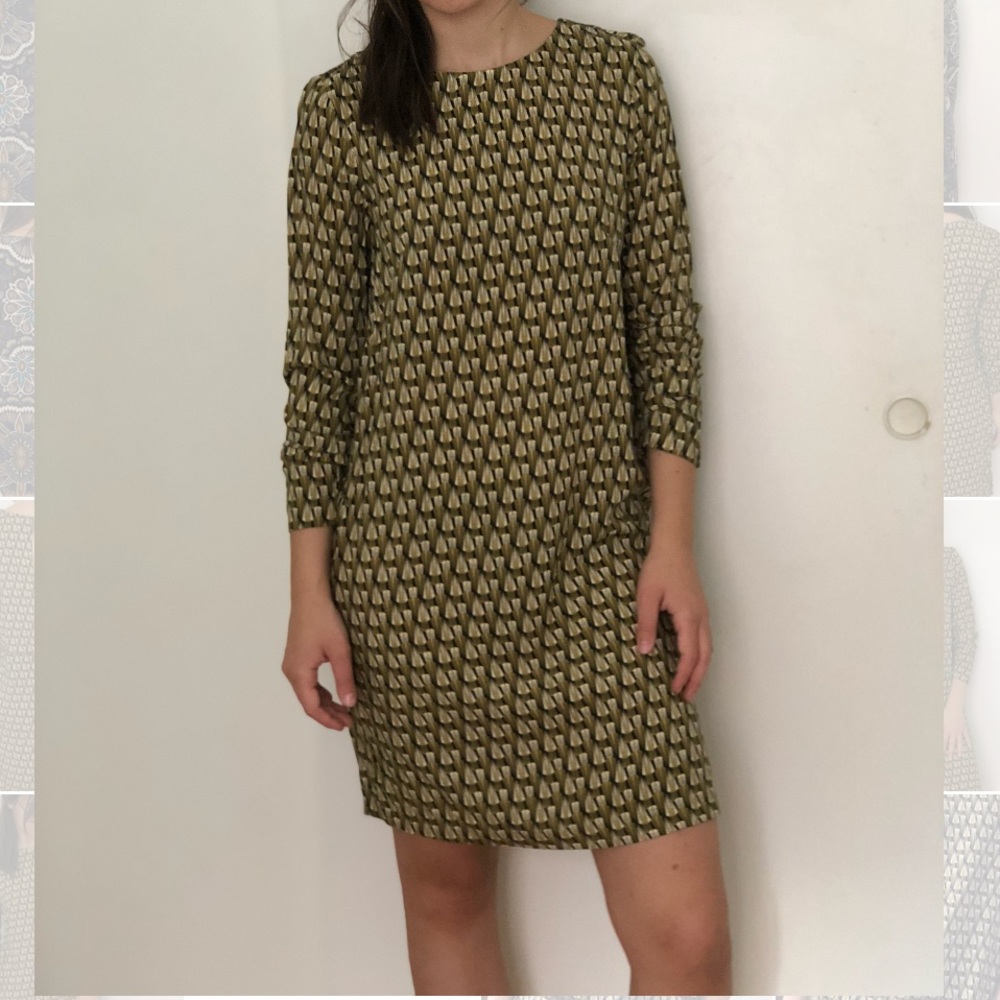 Beautiful Back Button Up Dress - Picture 3 of 4